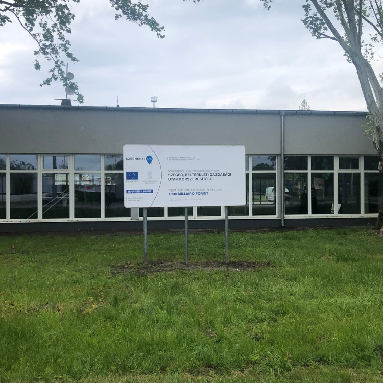 Projekt tábla készítés és telepítés